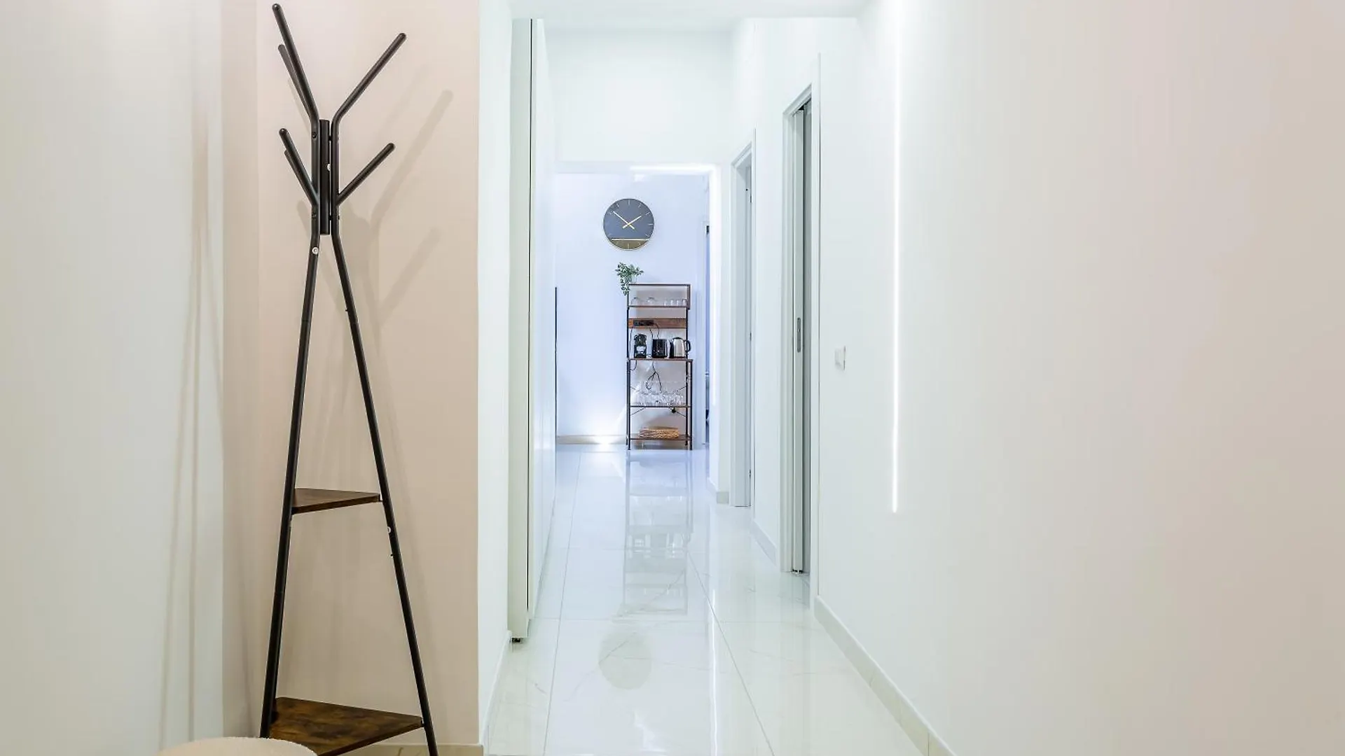 Apartment Iflat Monti Brand New Spacious & Comfortable Gem Rome Italy