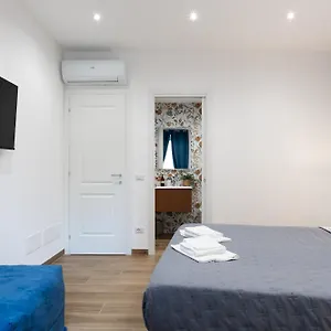 Rhoome 1 Apartment
